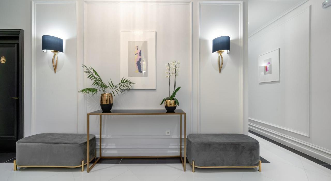 Otel Praxitelous Luxury Atina