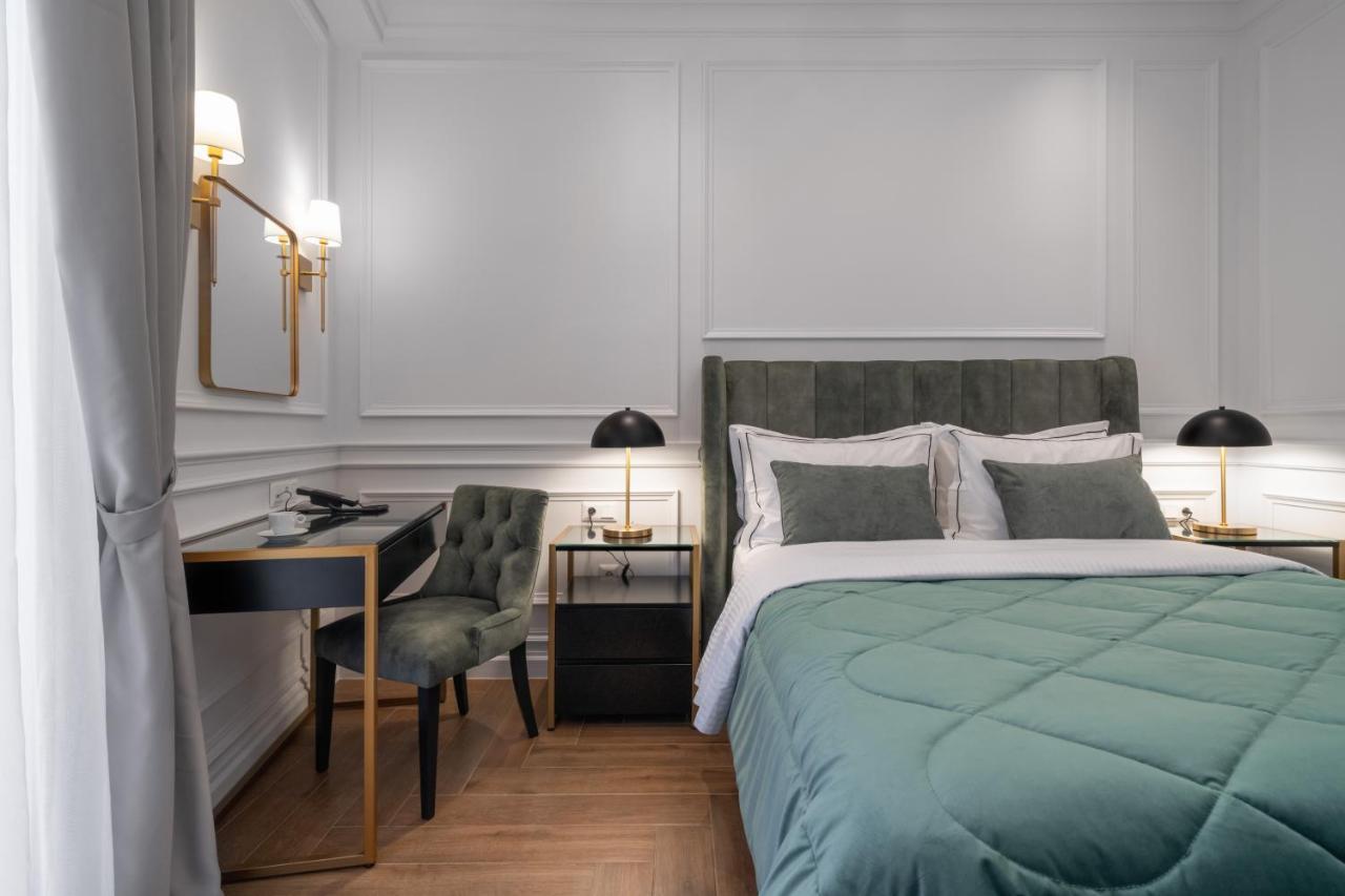 Praxitelous Luxury Otel 4*