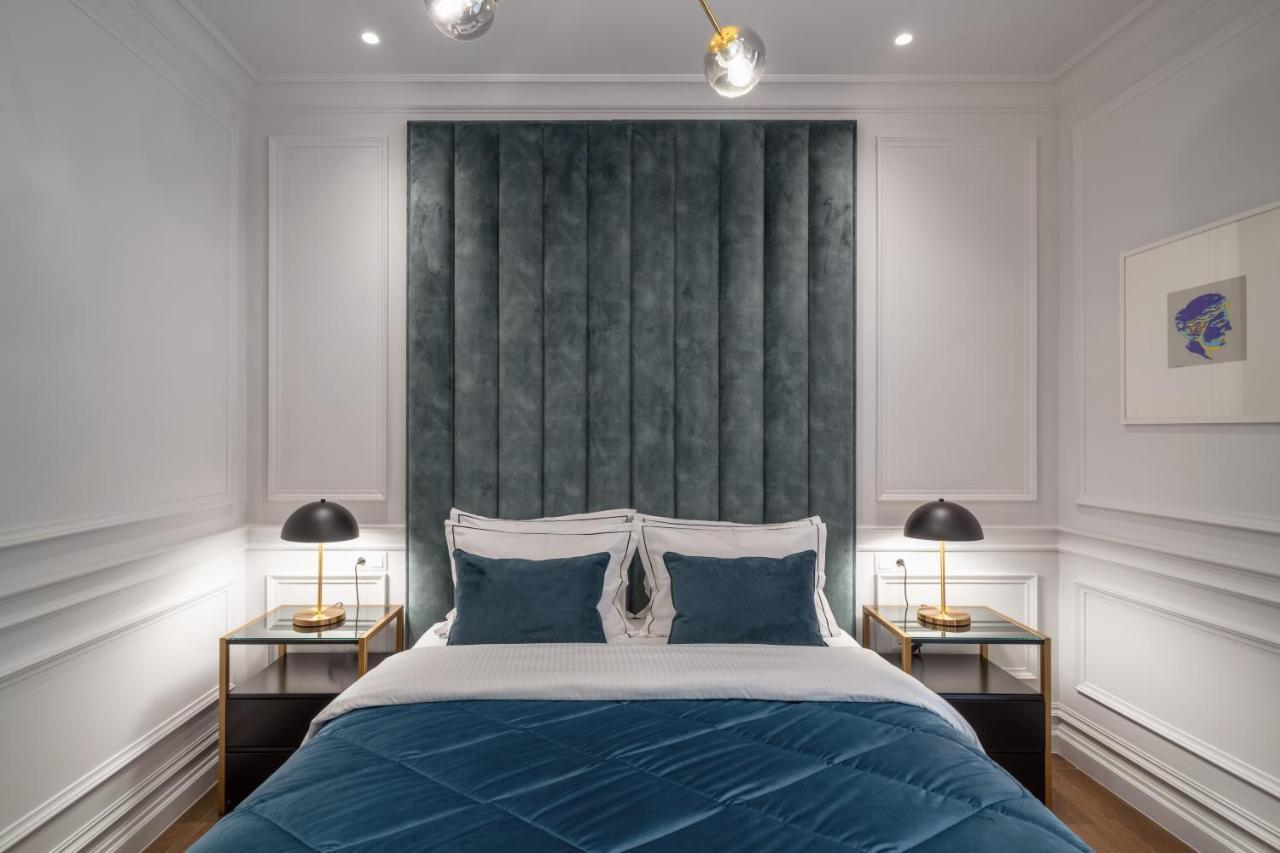 Otel Praxitelous Luxury