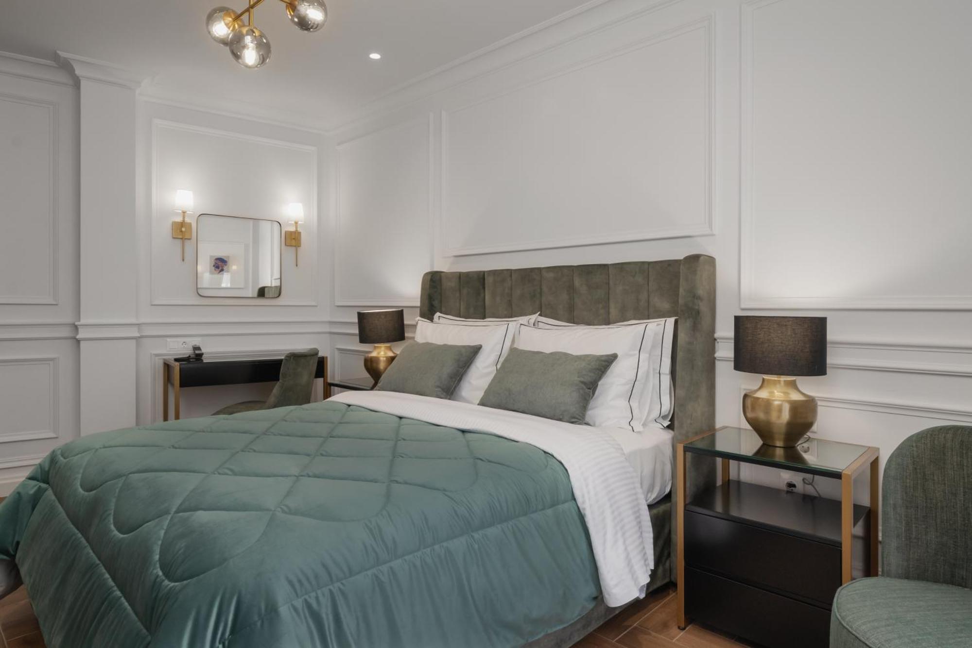 Otel Praxitelous Luxury Atina