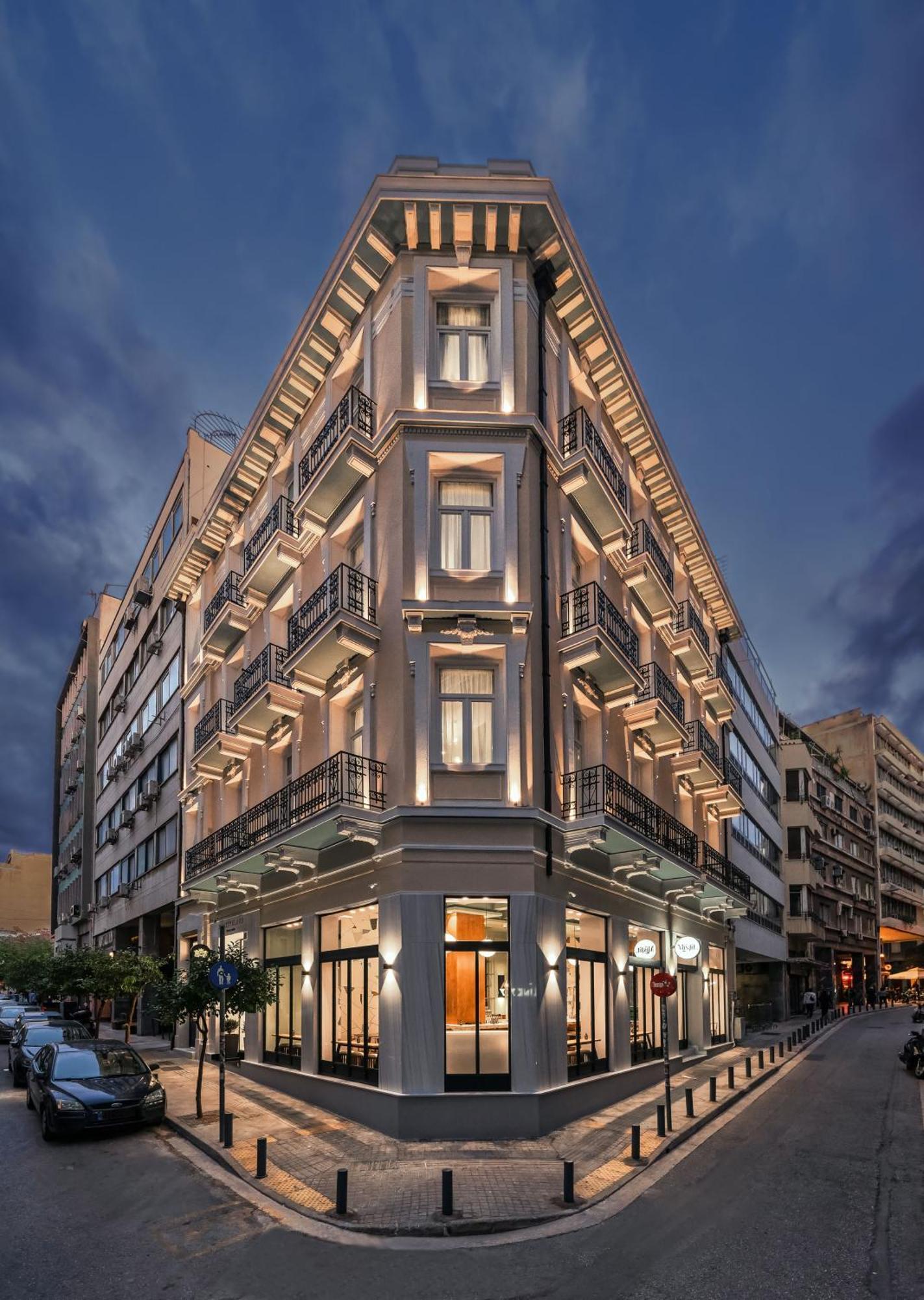 Praxitelous Luxury מלון 4*